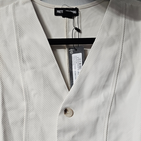 NWT Pretty Little Thing Cream Ribbed  Vest - Picture 3 of 6